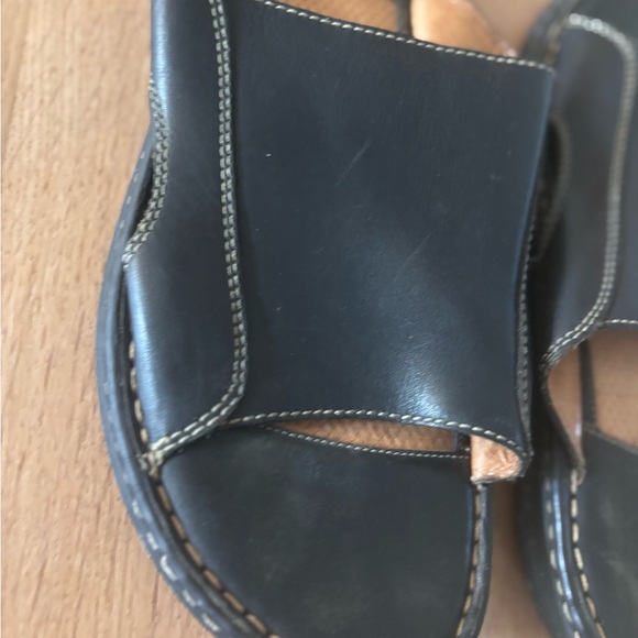 Born leather Black Leather Slide Sandals. Size 10 - Picture 5 of 7
